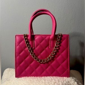 Pink Mini Purse w/ Gold Chain 💖